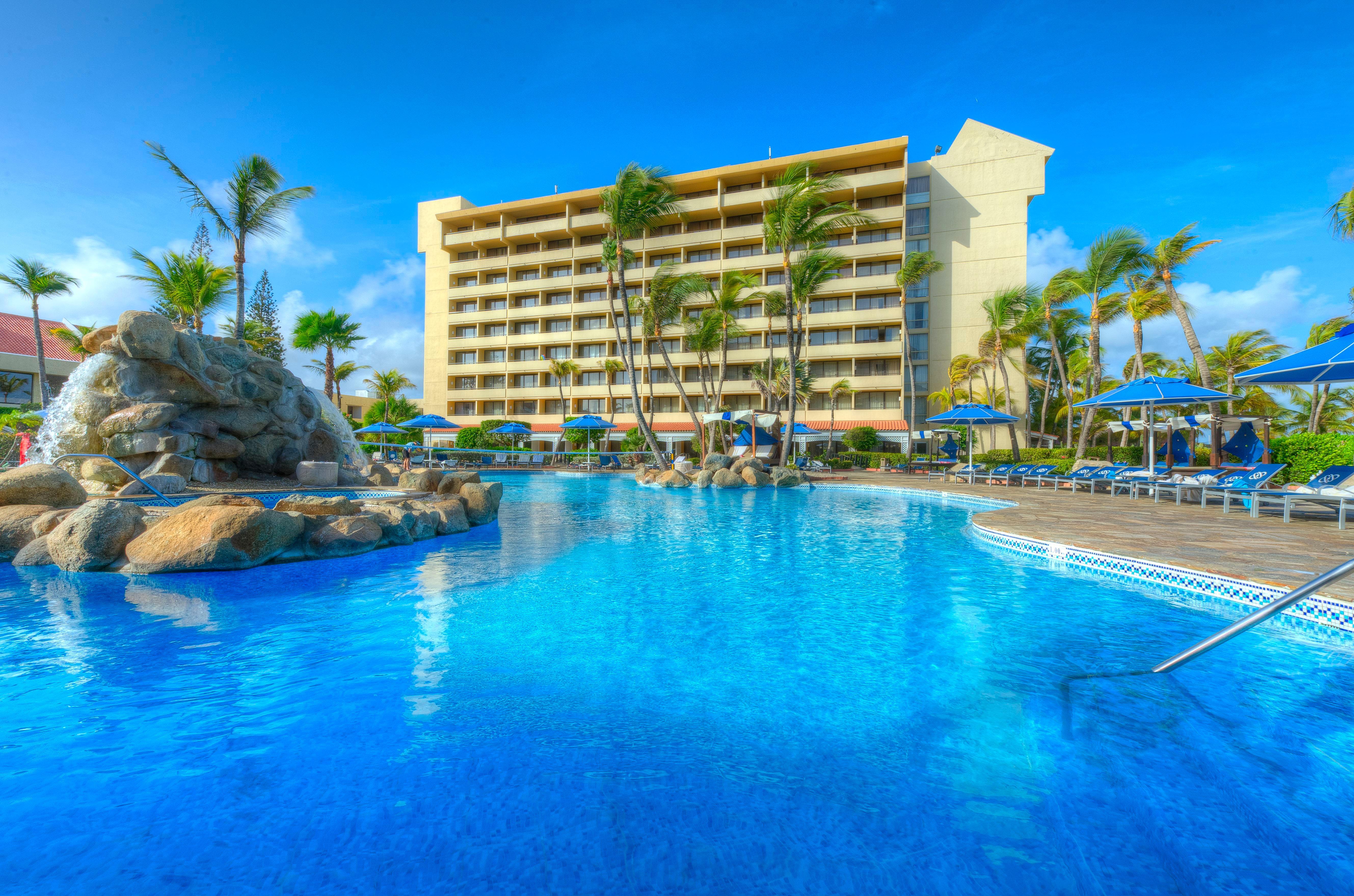 巴塞罗阿鲁巴全包度假酒店 棕榈滩 外观 照片